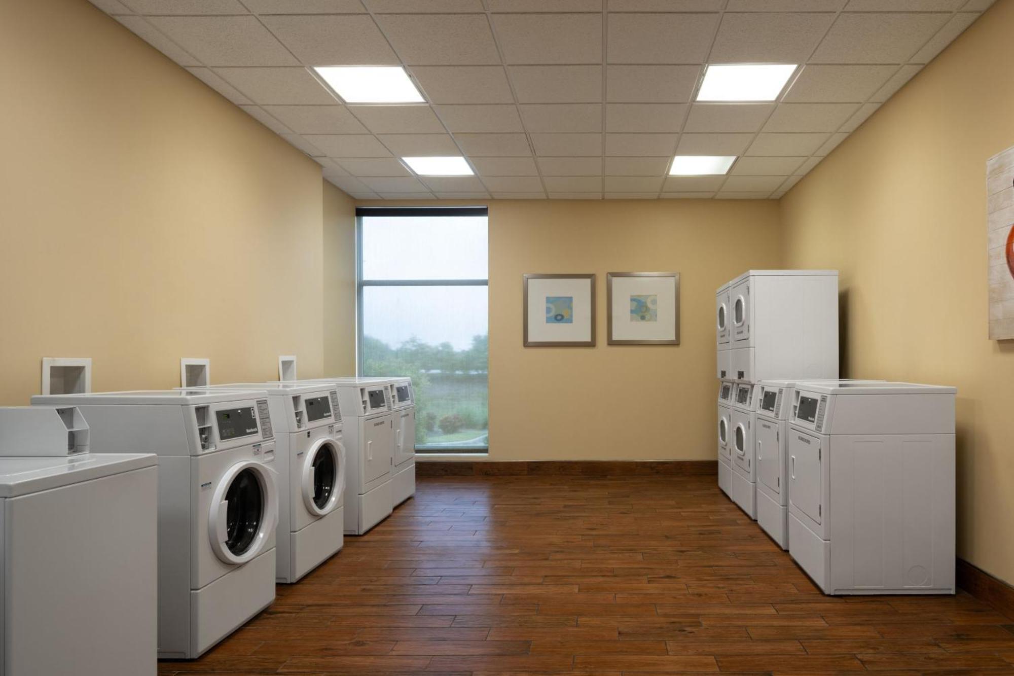 Springhill Suites By Marriott Orlando At Flamingo Crossings Town Center-Western Entrance Four Corners Экстерьер фото